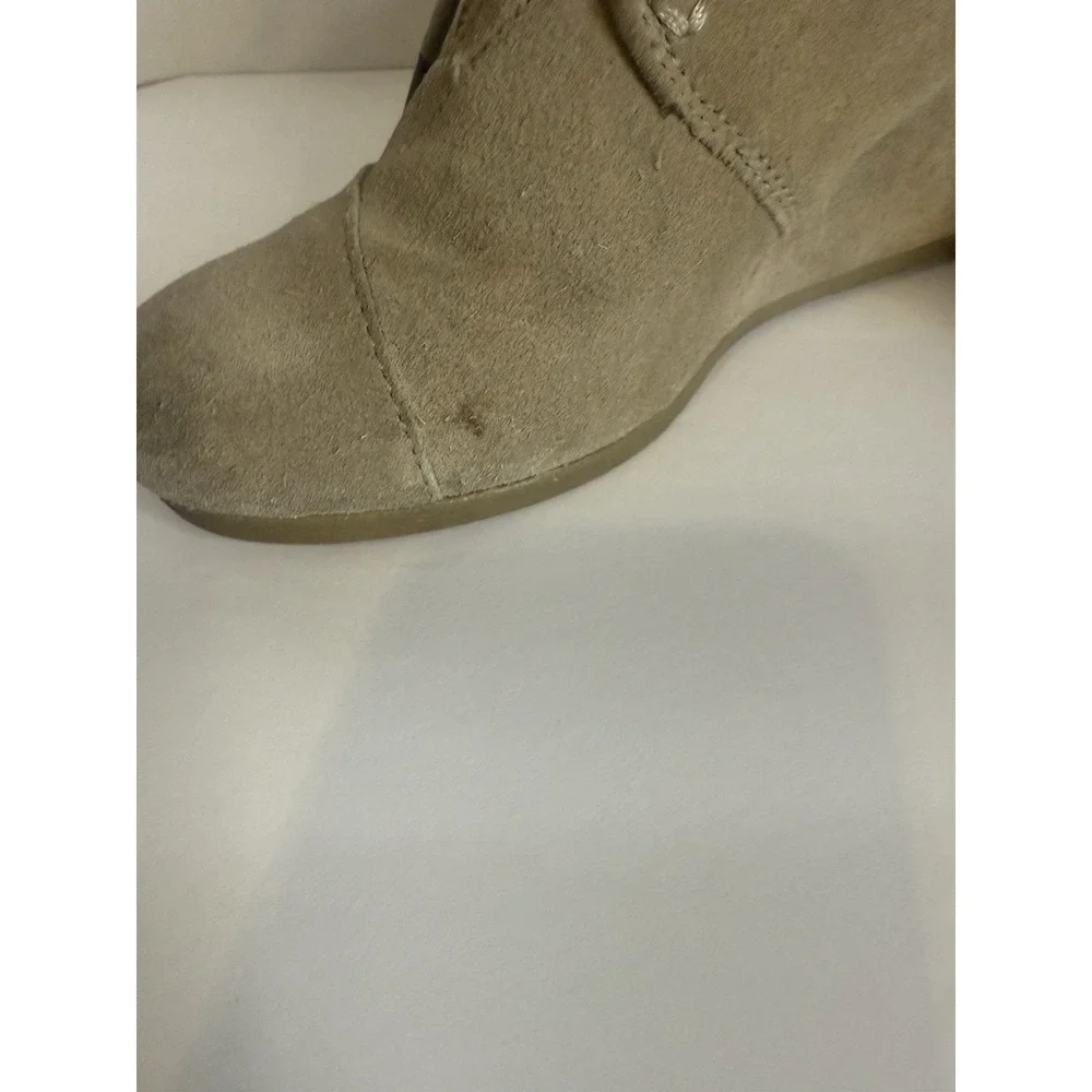Toms taupe suede